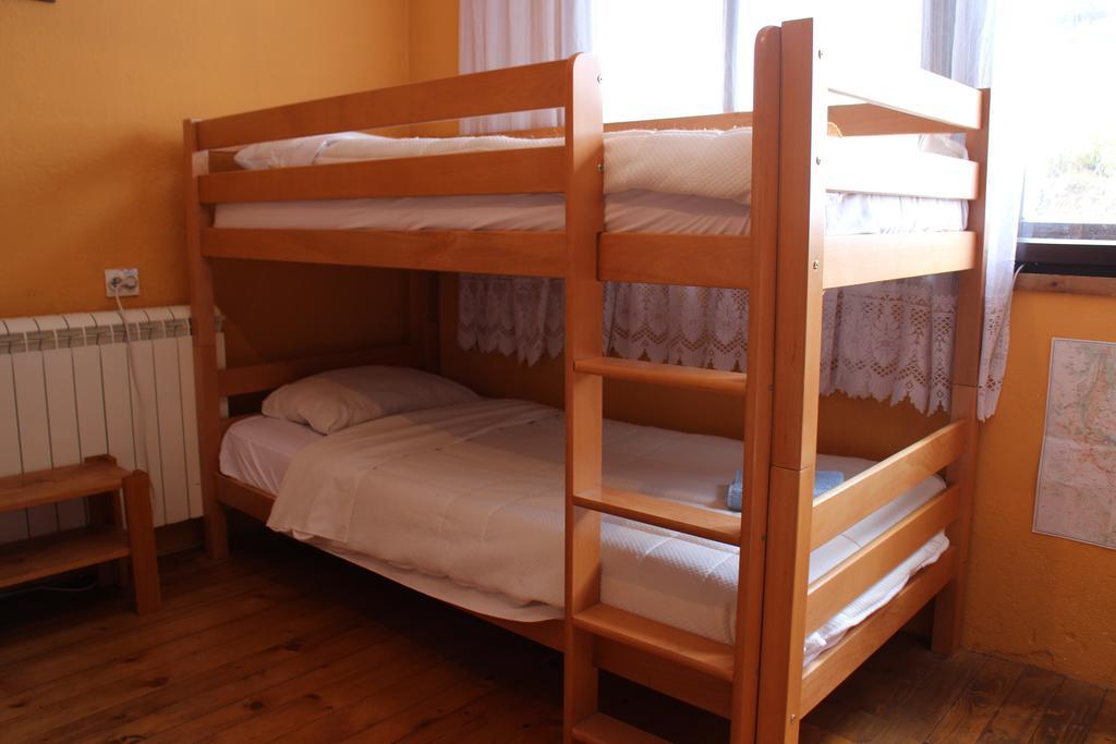 Hostel Hikers Den Žabljak Rum bild
